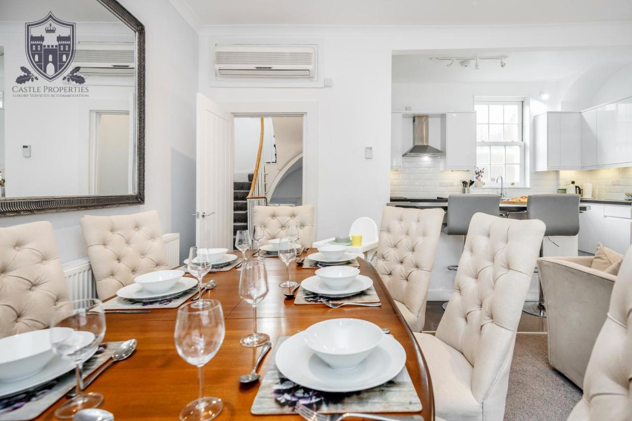 Castle Properties: The Sovereign 5 Bed Town House Windsor Extérieur photo