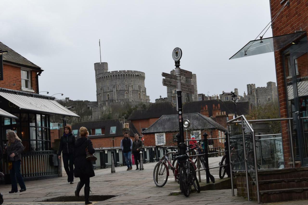 Castle Properties: The Sovereign 5 Bed Town House Windsor Extérieur photo