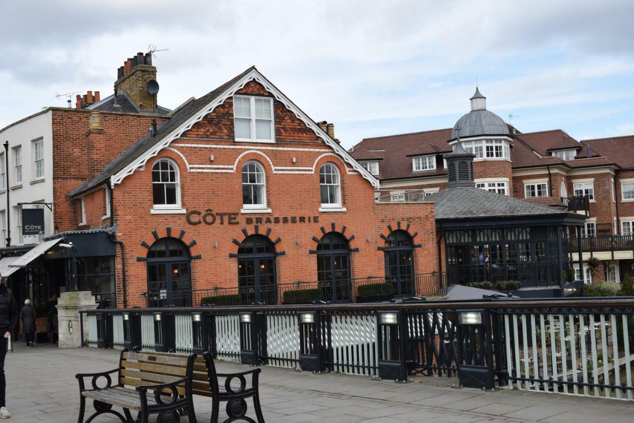 Castle Properties: The Sovereign 5 Bed Town House Windsor Extérieur photo